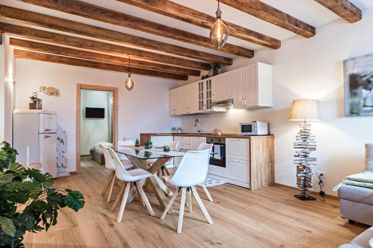Wellness Lodge Riccardo Santa Giuliana Bagian luar foto